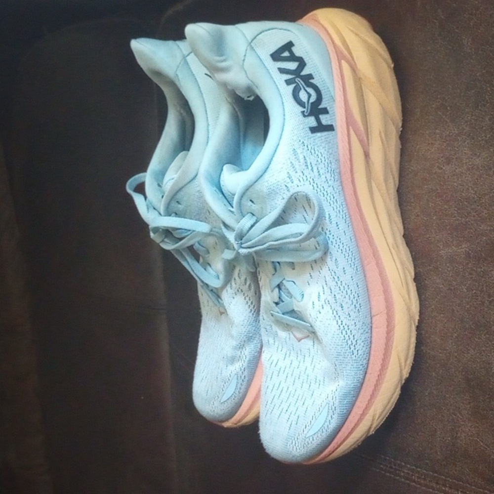 Hoka Pre-owned Women's Sky Blue and Tangerine Athletic Shoes Size 7